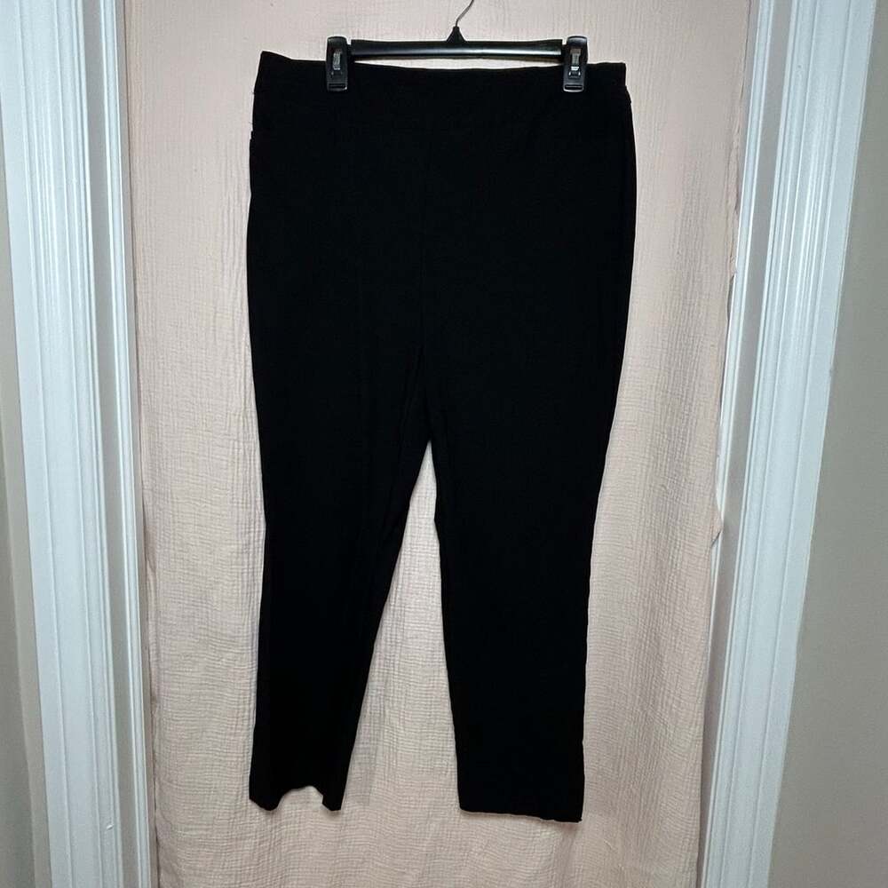 Chico's Black Pull-On Ankle Pants